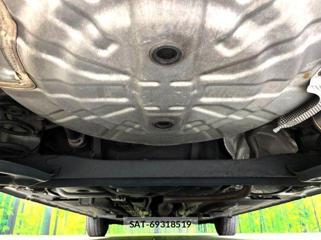Nissan NOTE 2013-06 7060048-17