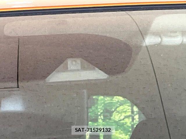 Nissan NOTE 2016-11 7060031-4
