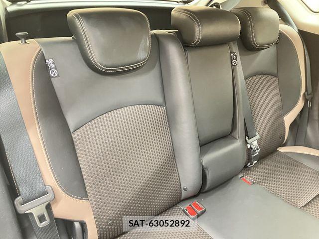 Nissan NOTE 2017-01 7060028-16