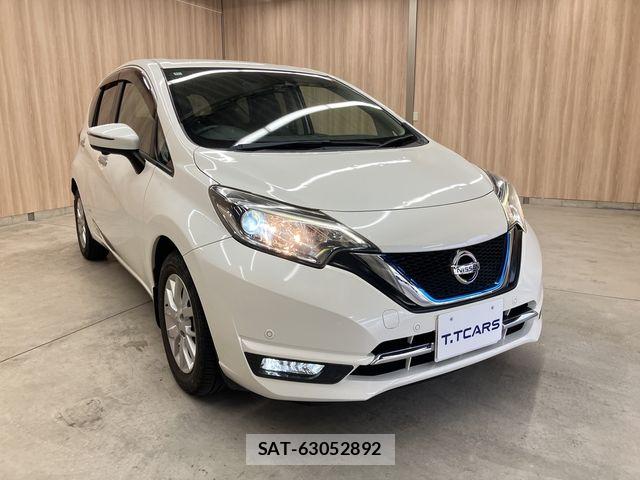 Nissan NOTE 2017-01 7060028-21