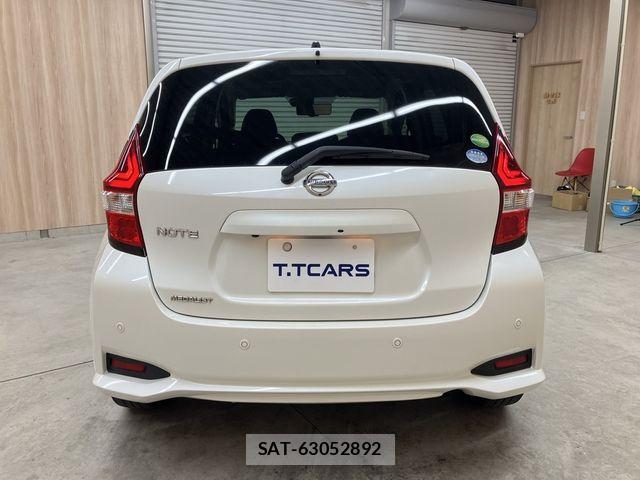 Nissan NOTE 2017-01 7060028-22