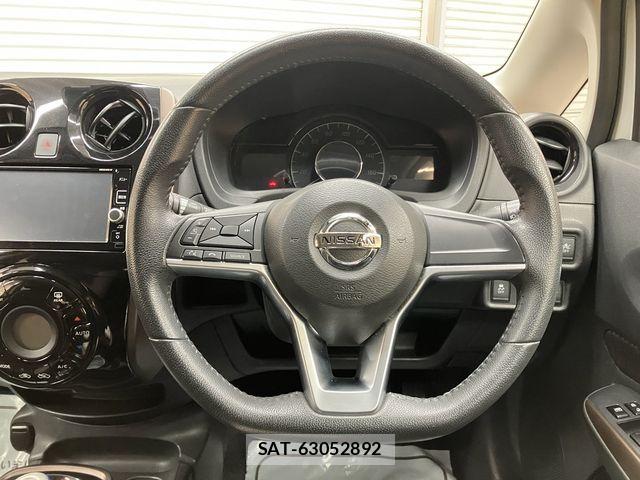Nissan NOTE 2017-01 7060028-27