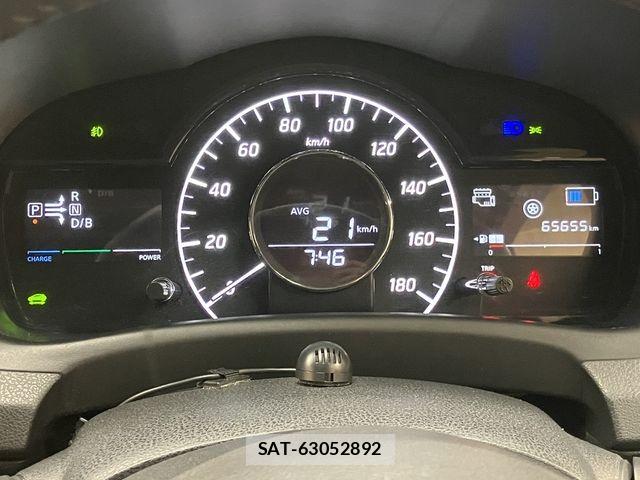 Nissan NOTE 2017-01 7060028-28