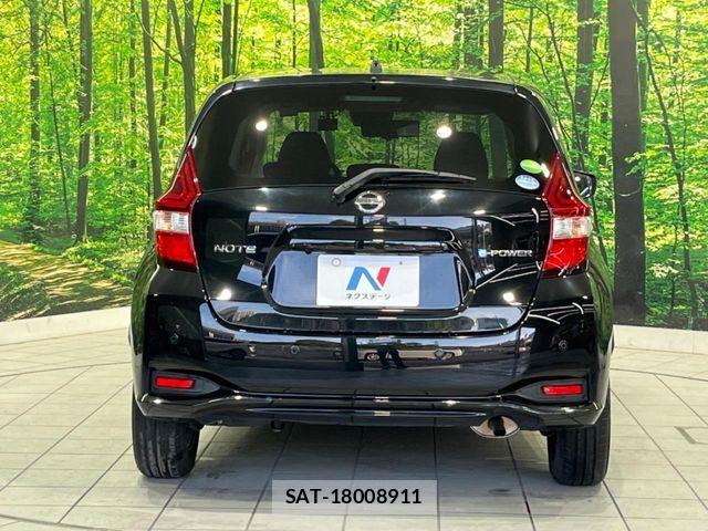 Nissan NOTE 2018-06 7060023-14