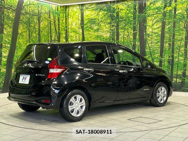 Nissan NOTE 2018-06 7060023-16