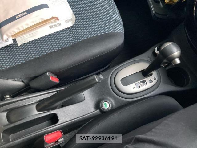 Nissan NOTE 2014-01 7060053-21