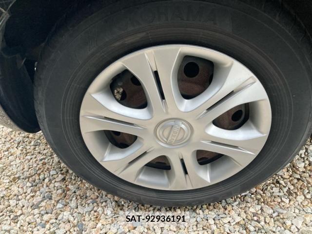 Nissan NOTE 2014-01 7060053-6