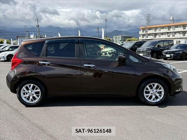 Nissan NOTE 2016-02 7060037-10
