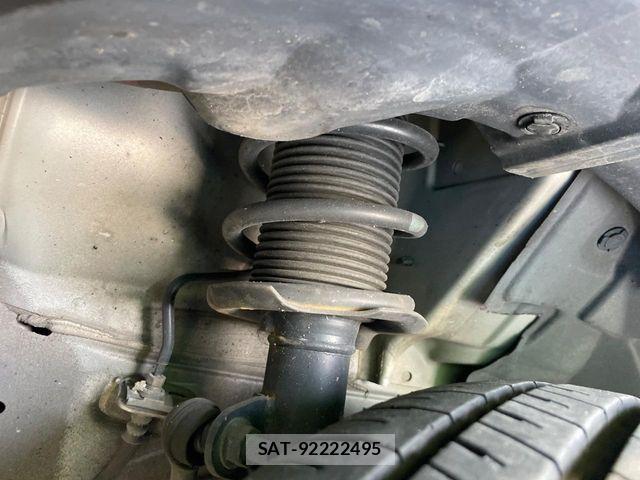 Nissan NOTE 2018-04 7060034-19