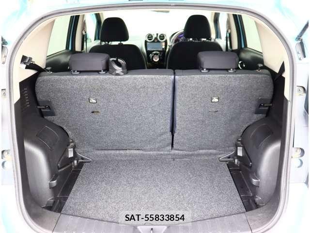Nissan NOTE 2013-02 7060045-9