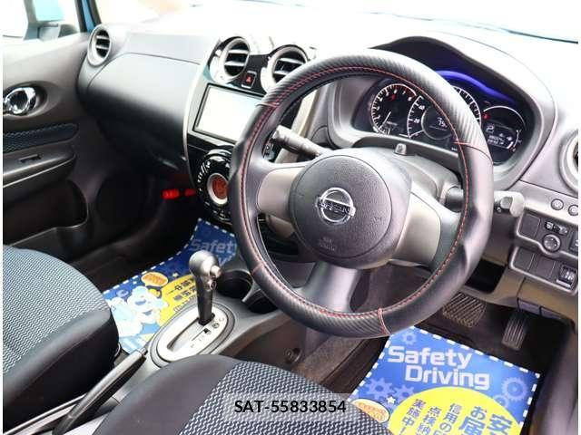 Nissan NOTE 2013-02 7060045-11