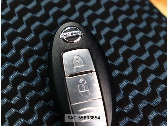 Nissan NOTE 2013-02 7060045-18