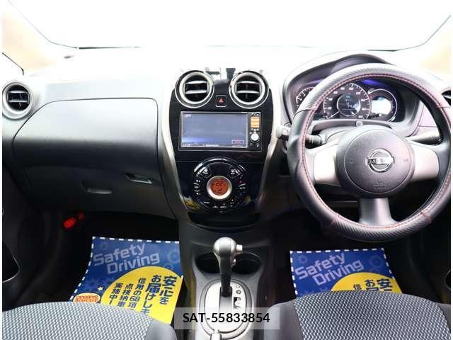 Nissan NOTE 2013-02 7060045-6