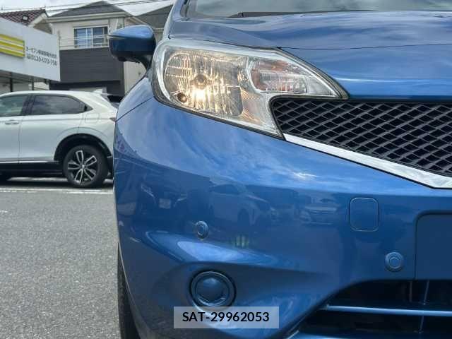 Nissan NOTE 2016-09 7060035-22