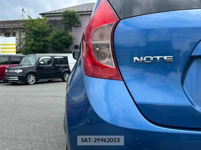 Nissan NOTE 2016-09 7060035-23
