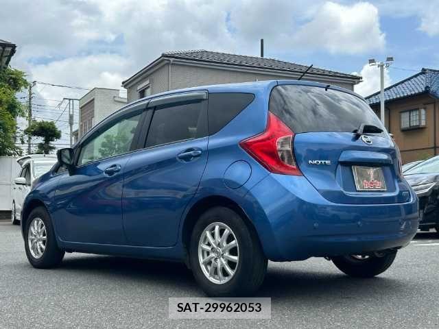 Nissan NOTE 2016-09 7060035-28