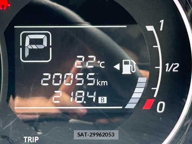 Nissan NOTE 2016-09 7060035-7
