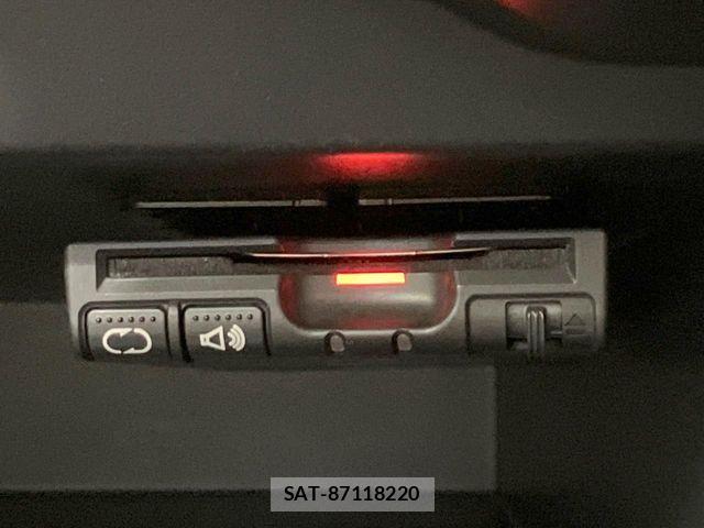 Nissan NOTE 2017-04 7060020-4