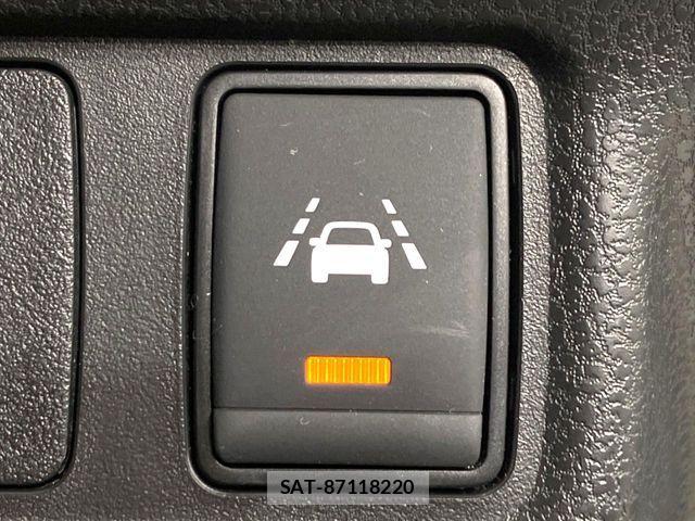 Nissan NOTE 2017-04 7060020-6