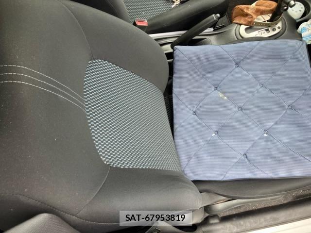 Nissan NOTE 2015-11 7060051-13