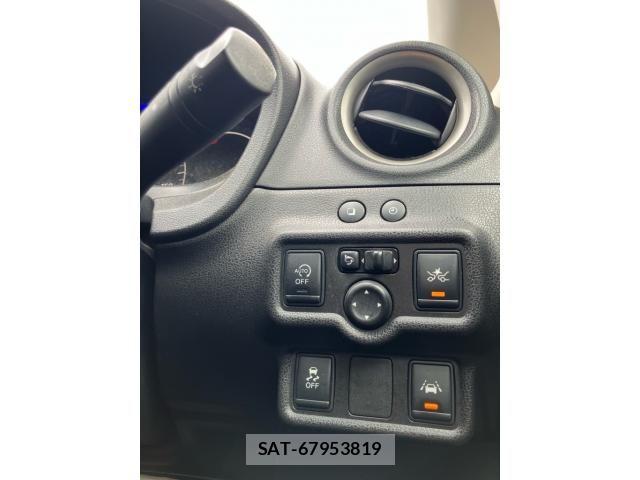 Nissan NOTE 2015-11 7060051-15
