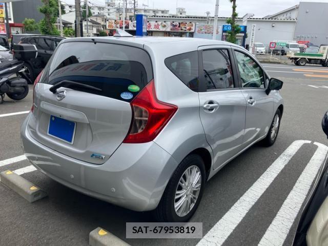 Nissan NOTE 2015-11 7060051-5