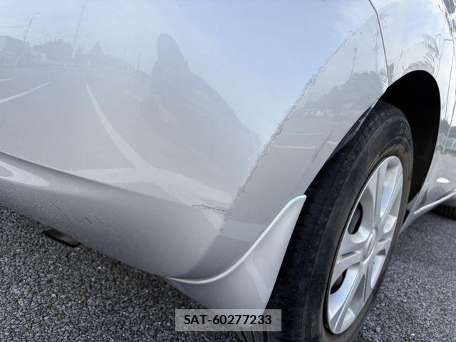 Nissan NOTE 2015-02 7222985-16
