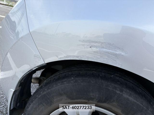 Nissan NOTE 2015-02 7222985-18