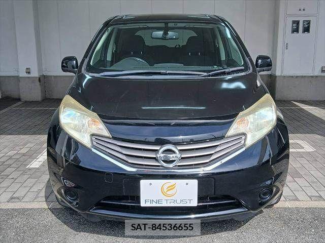 Nissan NOTE 2013-12 7215466-12