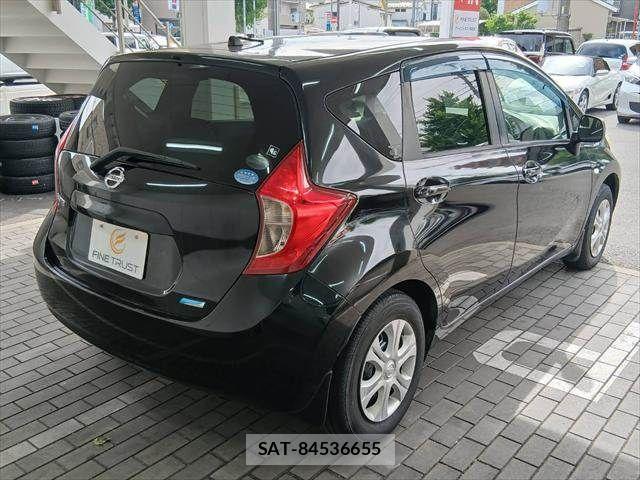 Nissan NOTE 2013-12 7215466-15