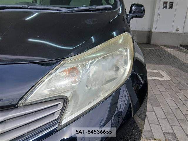 Nissan NOTE 2013-12 7215466-19