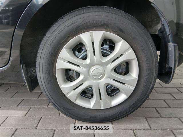 Nissan NOTE 2013-12 7215466-23