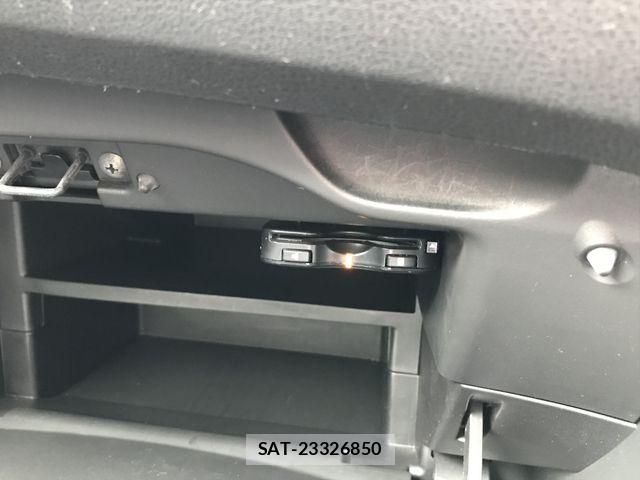 Nissan NOTE 2014-06 7222979-22
