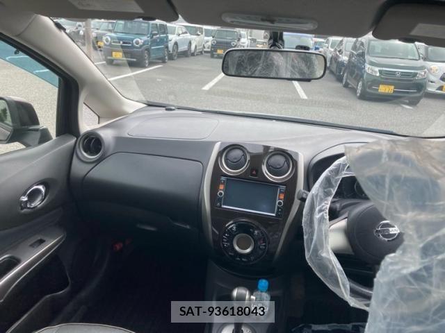Nissan NOTE 2013-07 7222965-14