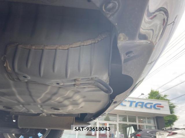 Nissan NOTE 2013-07 7222965-15