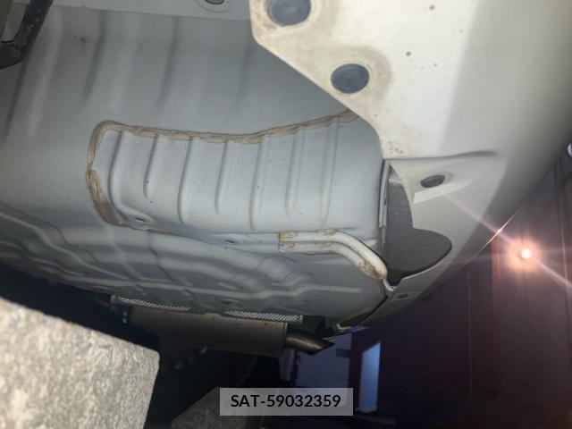 Nissan NOTE 2014-09 7217225-9