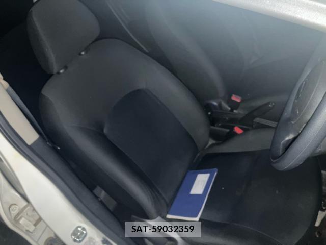 Nissan NOTE 2014-09 7217225-11