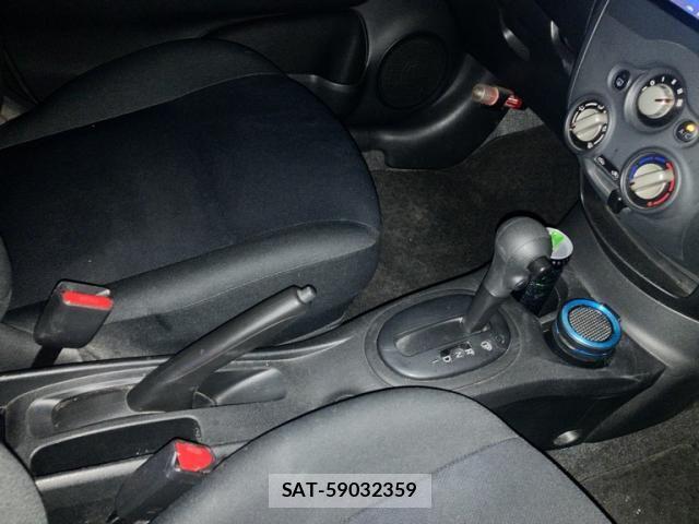 Nissan NOTE 2014-09 7217225-13
