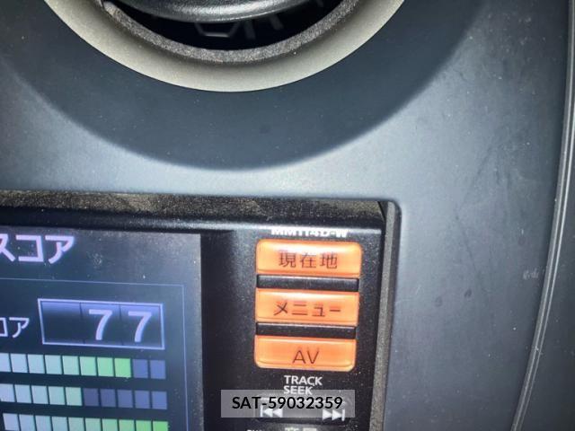 Nissan NOTE 2014-09 7217225-17