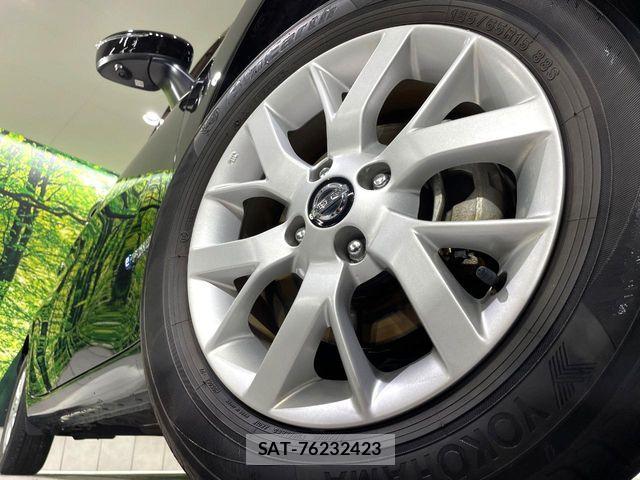 Nissan NOTE 2019-05 7223036-12