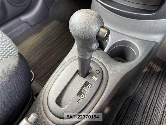 Nissan NOTE 2014-03 7222977-24