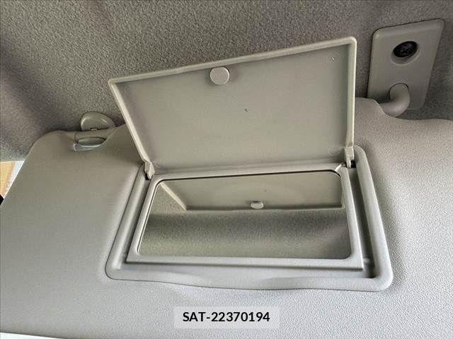 Nissan NOTE 2014-03 7222977-29