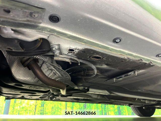 Nissan NOTE 2014-11 7222983-19