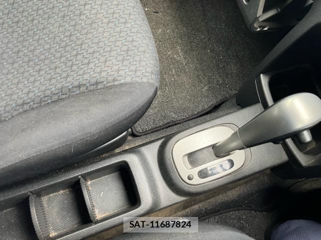 Nissan NOTE 2012-03 7222951-15