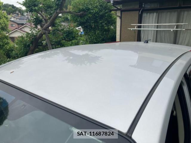 Nissan NOTE 2012-03 7222951-7