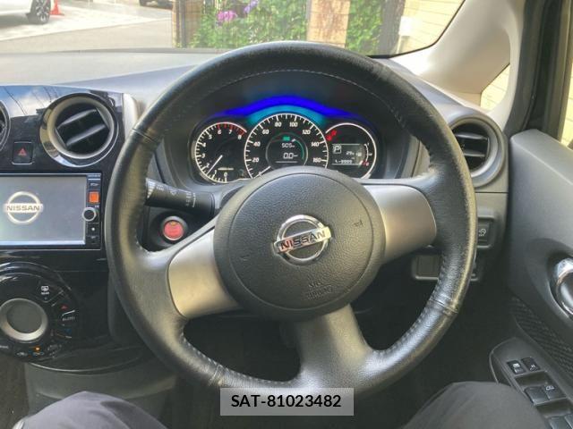 Nissan NOTE 2013-09 7222970-11