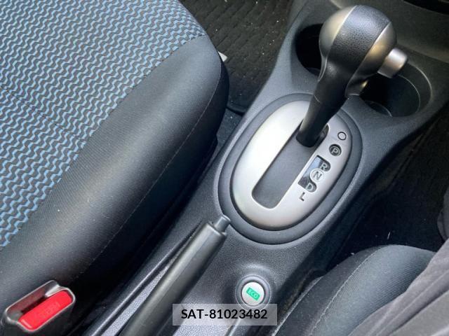 Nissan NOTE 2013-09 7222970-12