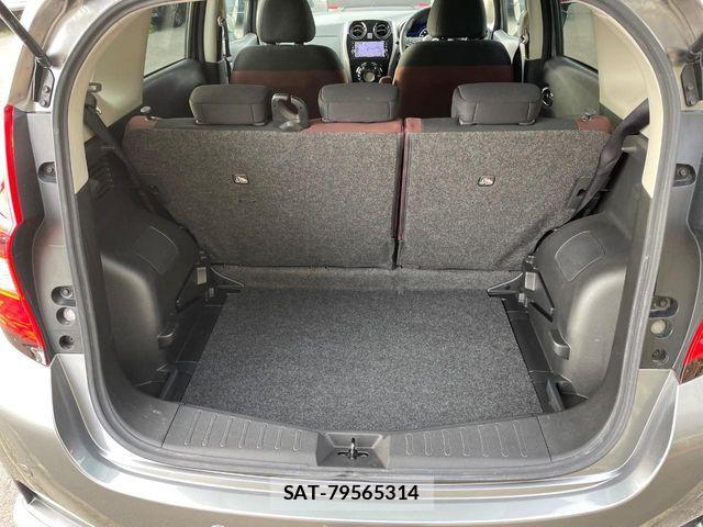 Nissan NOTE 2018-05 7217239-9