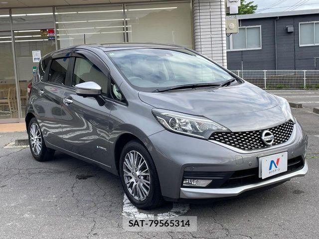 Nissan NOTE 2018-05 7217239-15