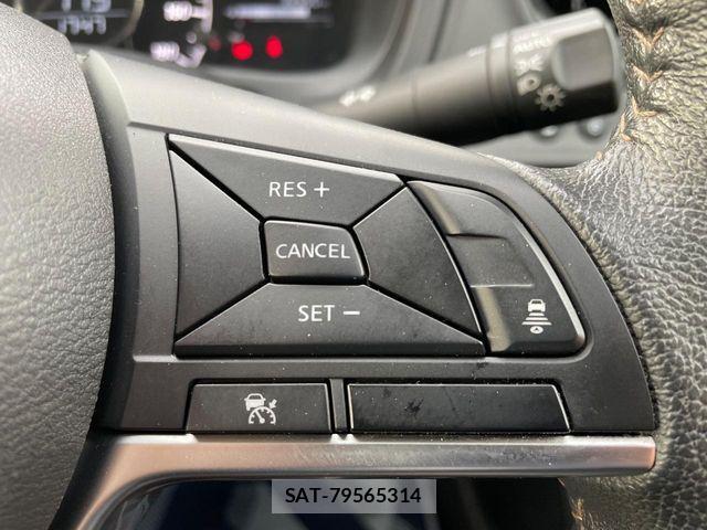 Nissan NOTE 2018-05 7217239-5